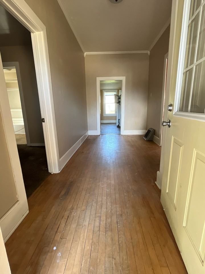 712 Terrace Ave #1 - Photo 2 of 38