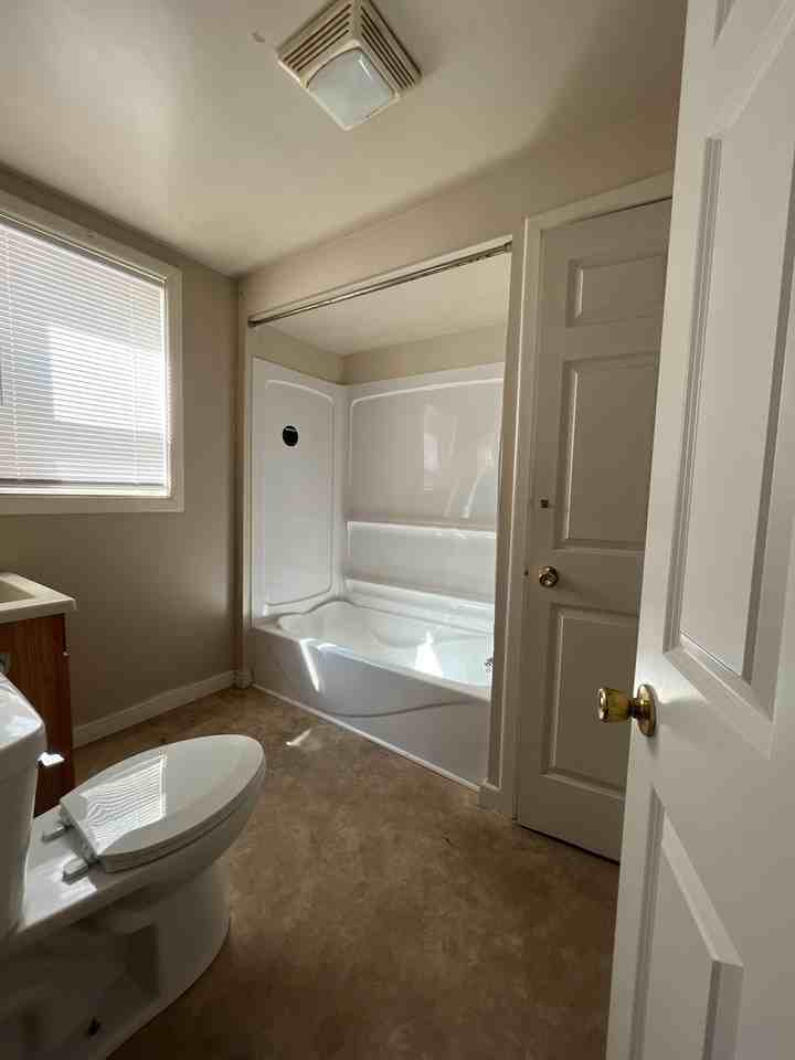 712 Terrace Ave #1 - Photo 5 of 38