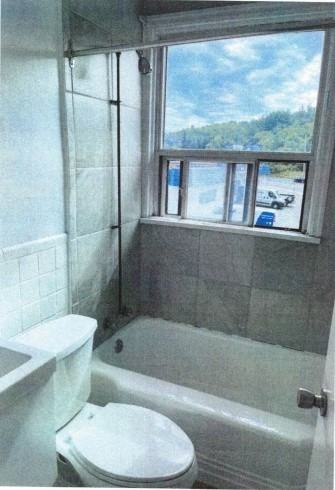 28 7-28 Mathew Street #7 - Photo 3 of 10