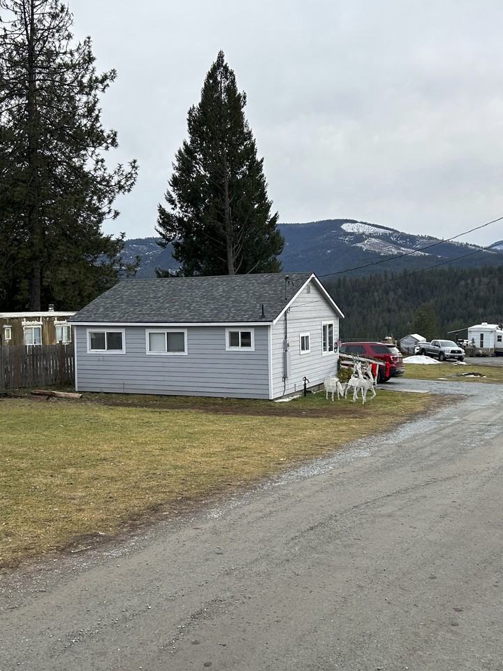 3568 Highway 2 - Photo 2 of 5