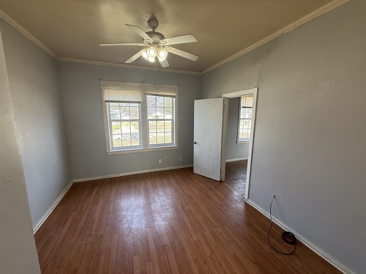 323 N Stonewall St #1 - Photo 7 of 10