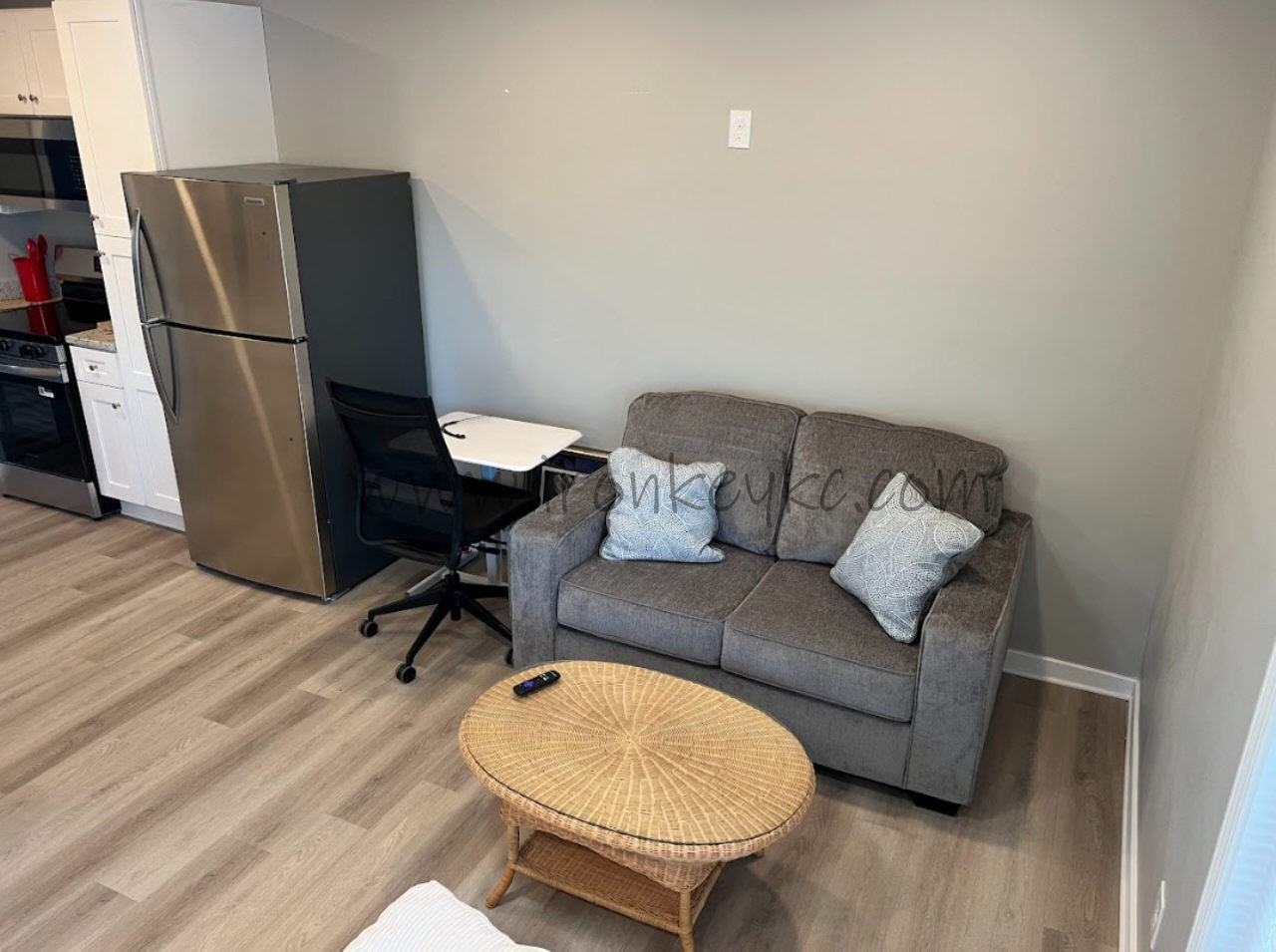 521 S High St #3 - Photo 5 of 9