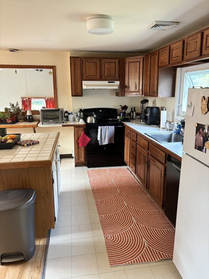 44 S Silver Ln #B - Photo 3 of 16