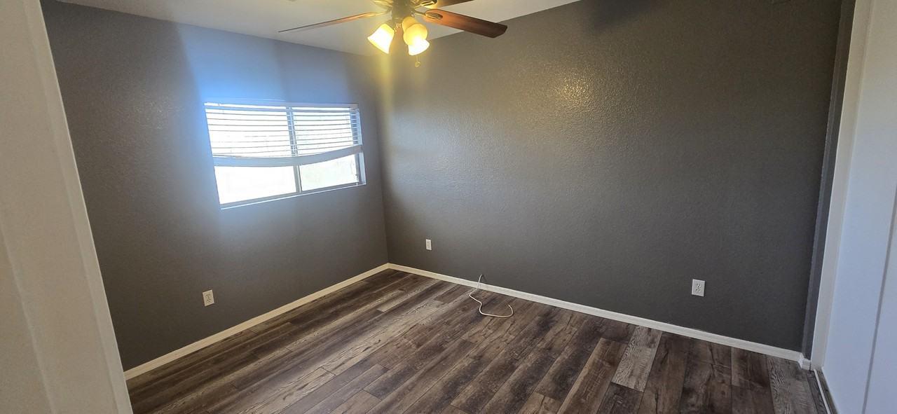 3256 S Chaparral Rd - Photo 4 of 19