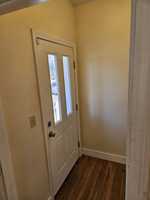 featured image of 21 Hope St #01