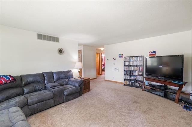 4318 Cherrywood Dr #4318 - Photo 2 of 13