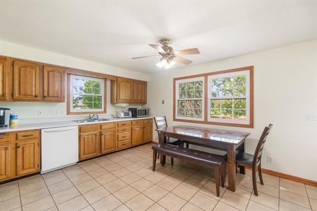 4318 Cherrywood Dr #4318 - Photo 3 of 13