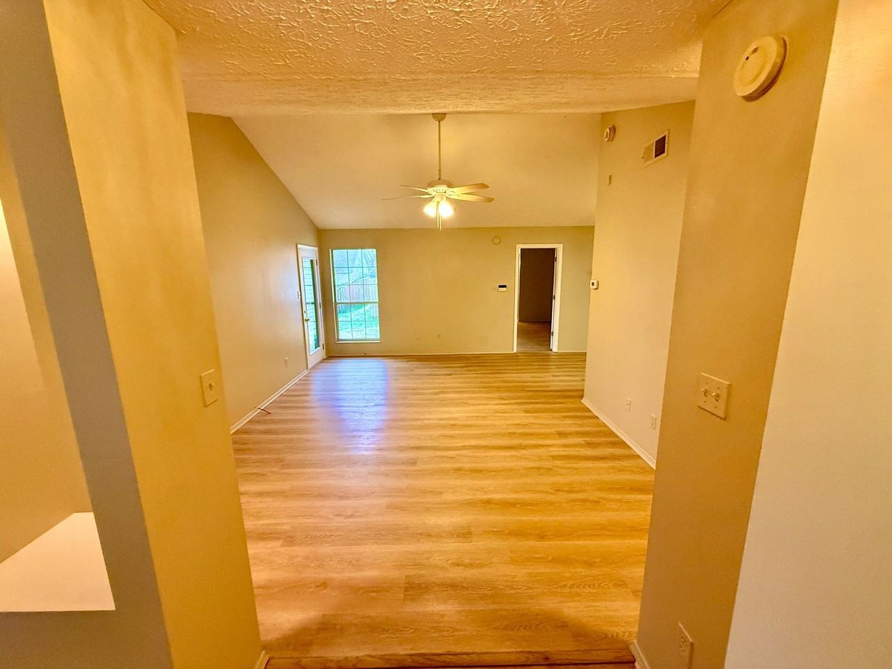 2705 Beartooth Way - Photo 3 of 20