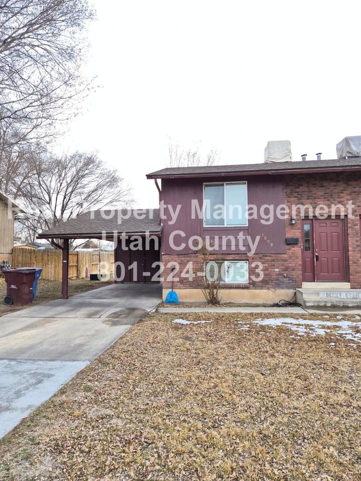 1009 W 675 N - Photo 2 of 23