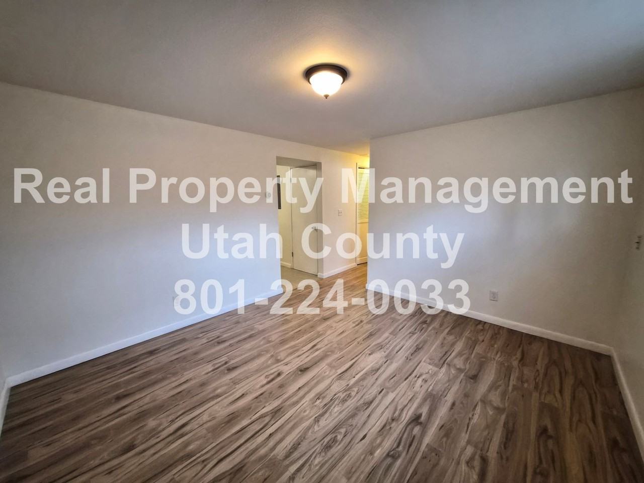 1009 W 675 N - Photo 6 of 23