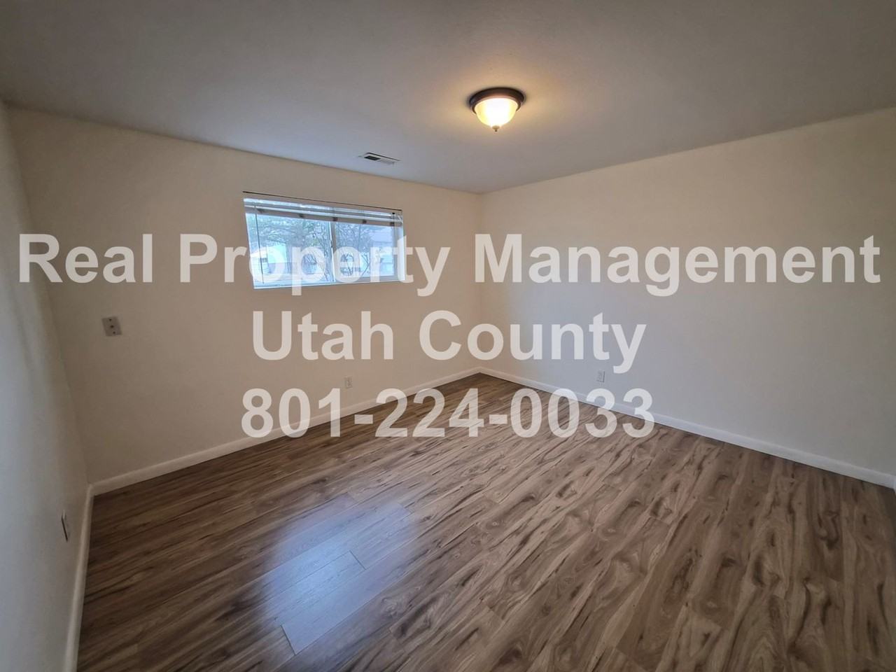 1009 W 675 N - Photo 7 of 23