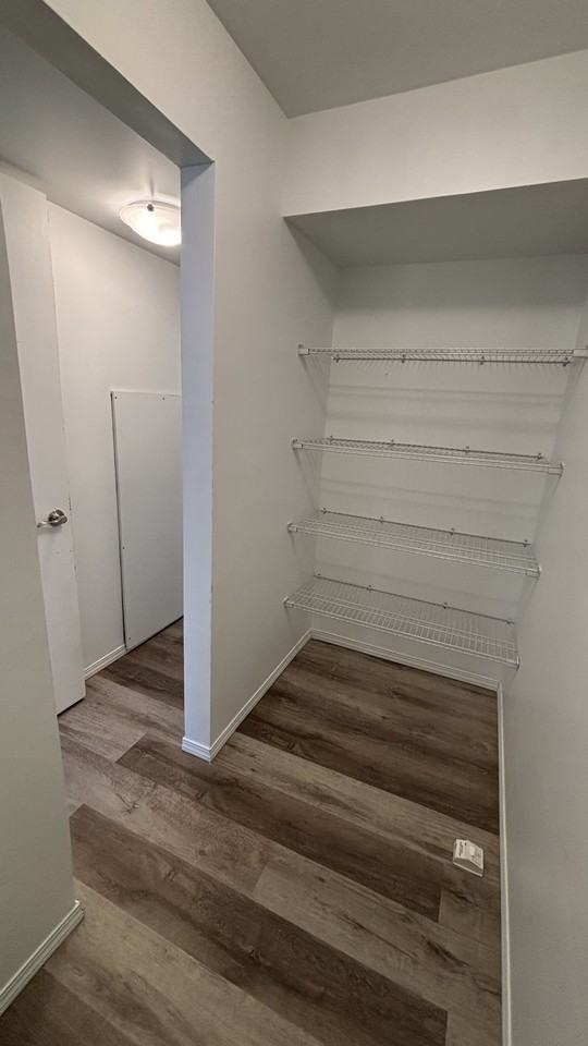 4225 117 Ave Nw Bsmt #4225BS - Photo 4 of 15