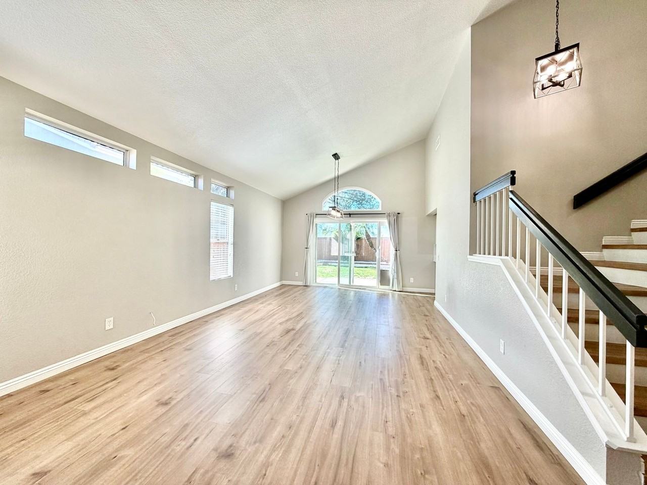 25211 Corte Sombrero - Photo 7 of 46