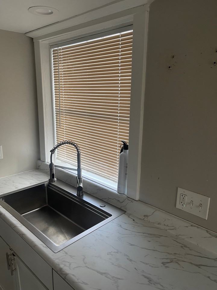 261 Henrietta St #3 - Photo 2 of 9