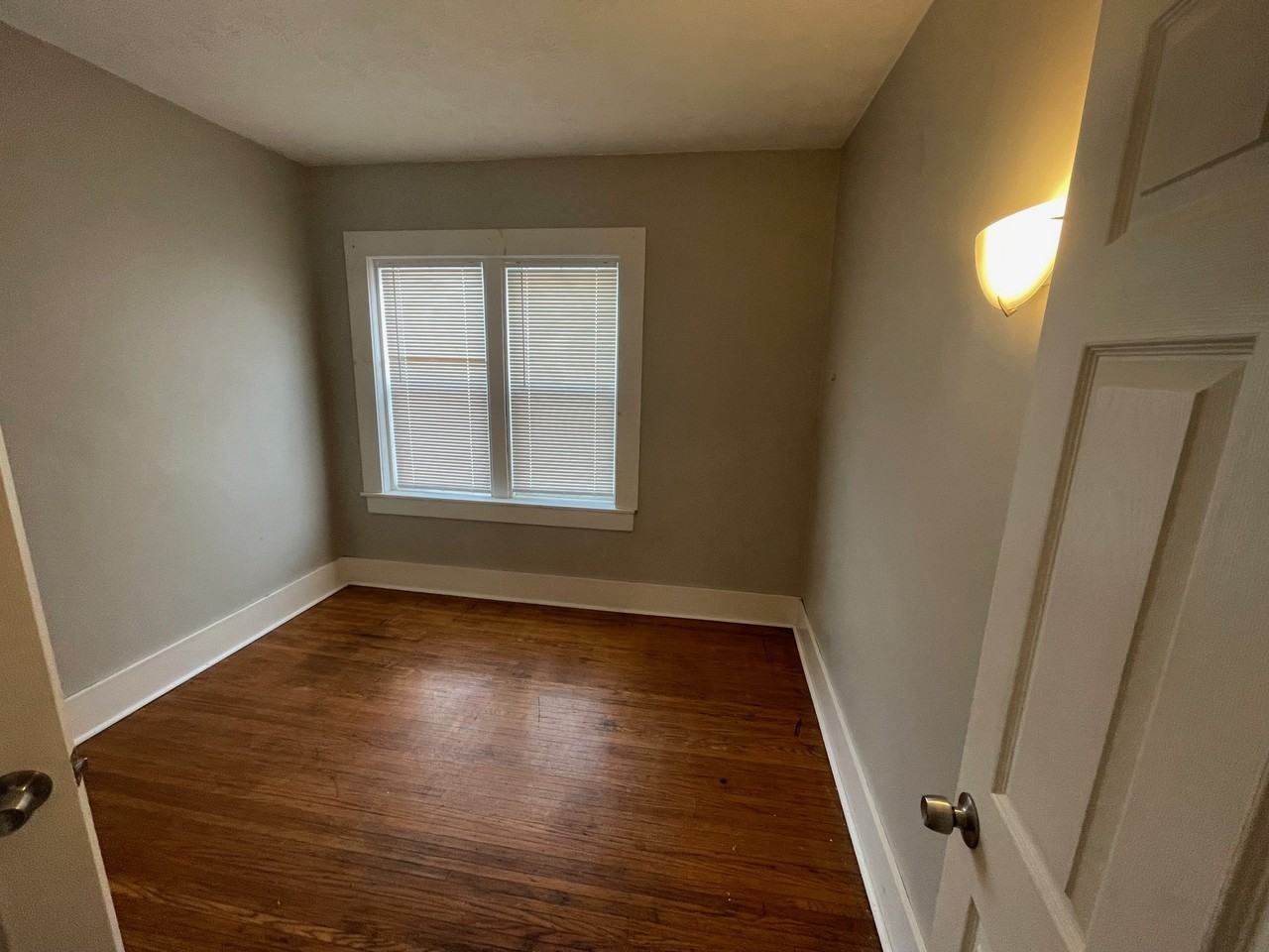 261 Henrietta St #3 - Photo 5 of 9