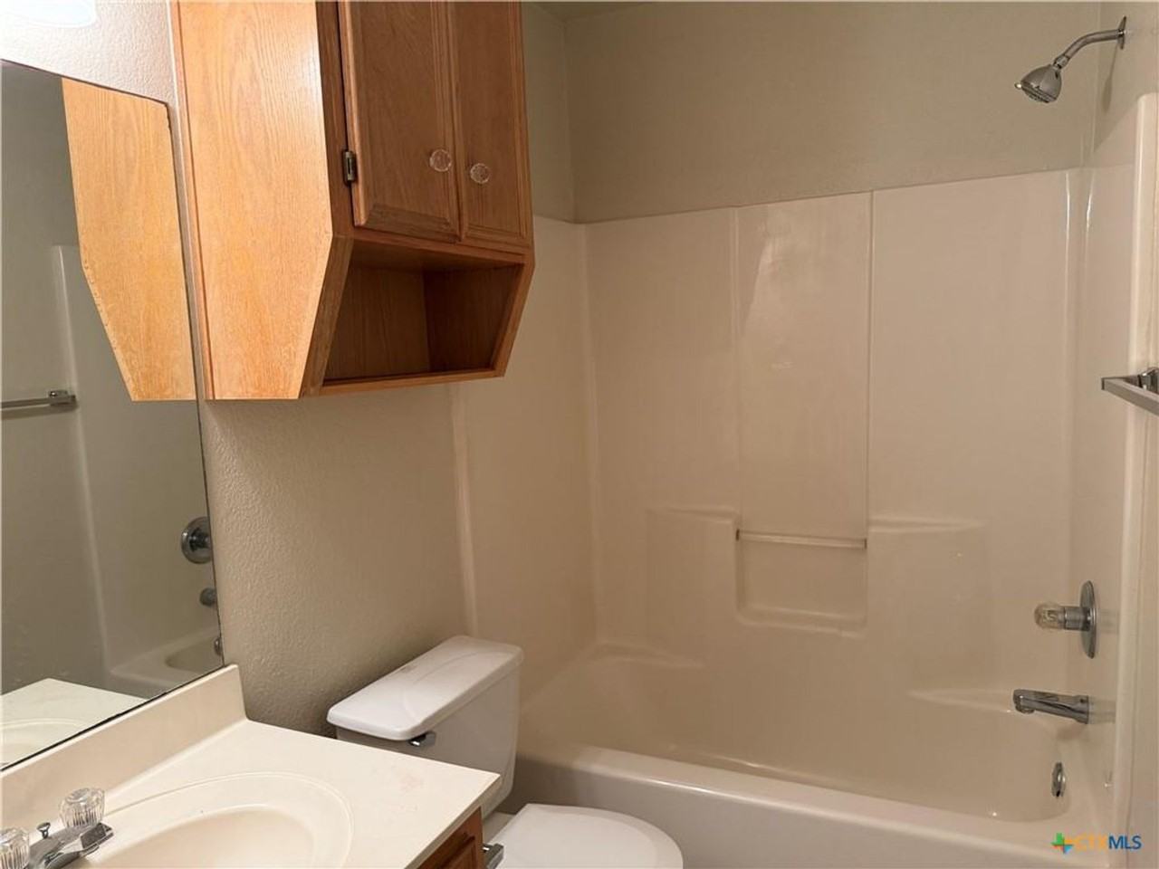 5106 Daybreak Dr - Photo 3 of 13