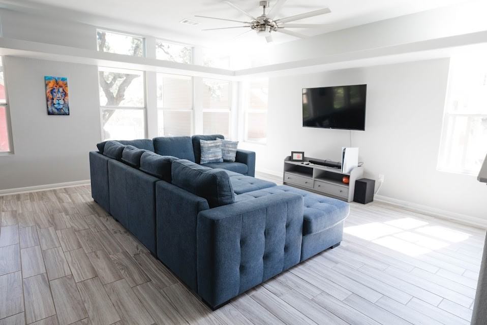 411 Wetzel #1 - Photo 5 of 29