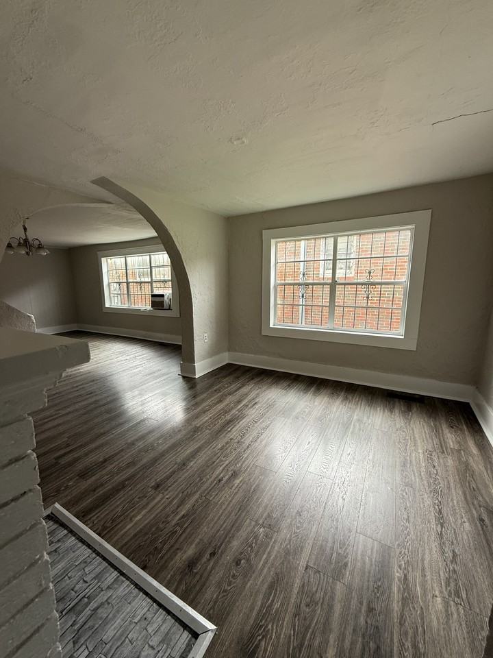 1317 11th St N #1 - Photo 2 of 10