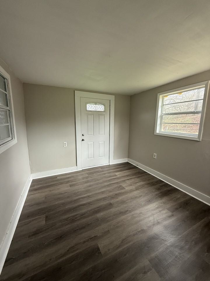 1317 11th St N #1 - Photo 6 of 10