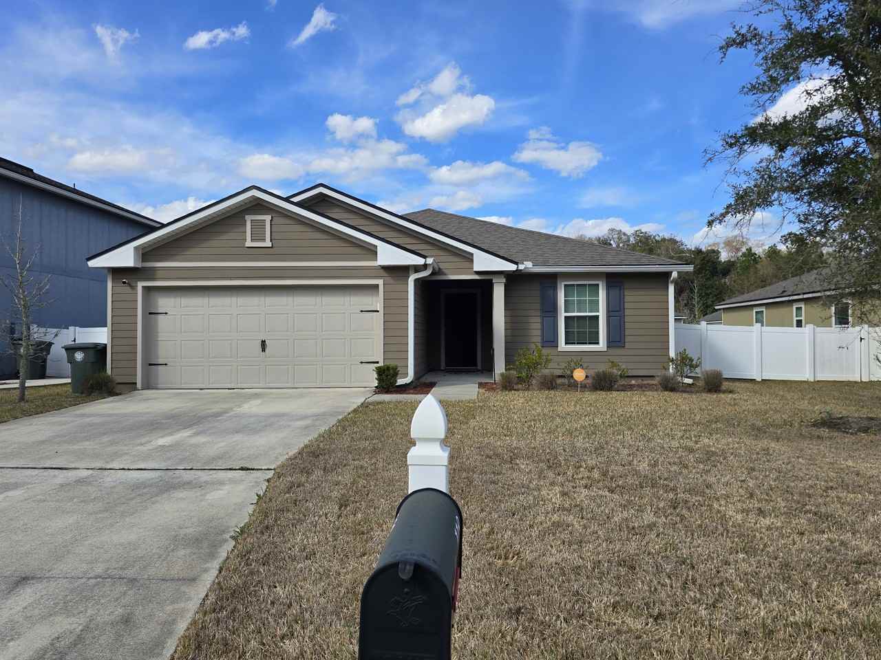 118 Holston Cir #1 - Photo 5 of 35