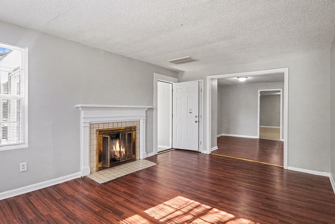 1872 Princeton Ct Sw #1 - Photo 3 of 11