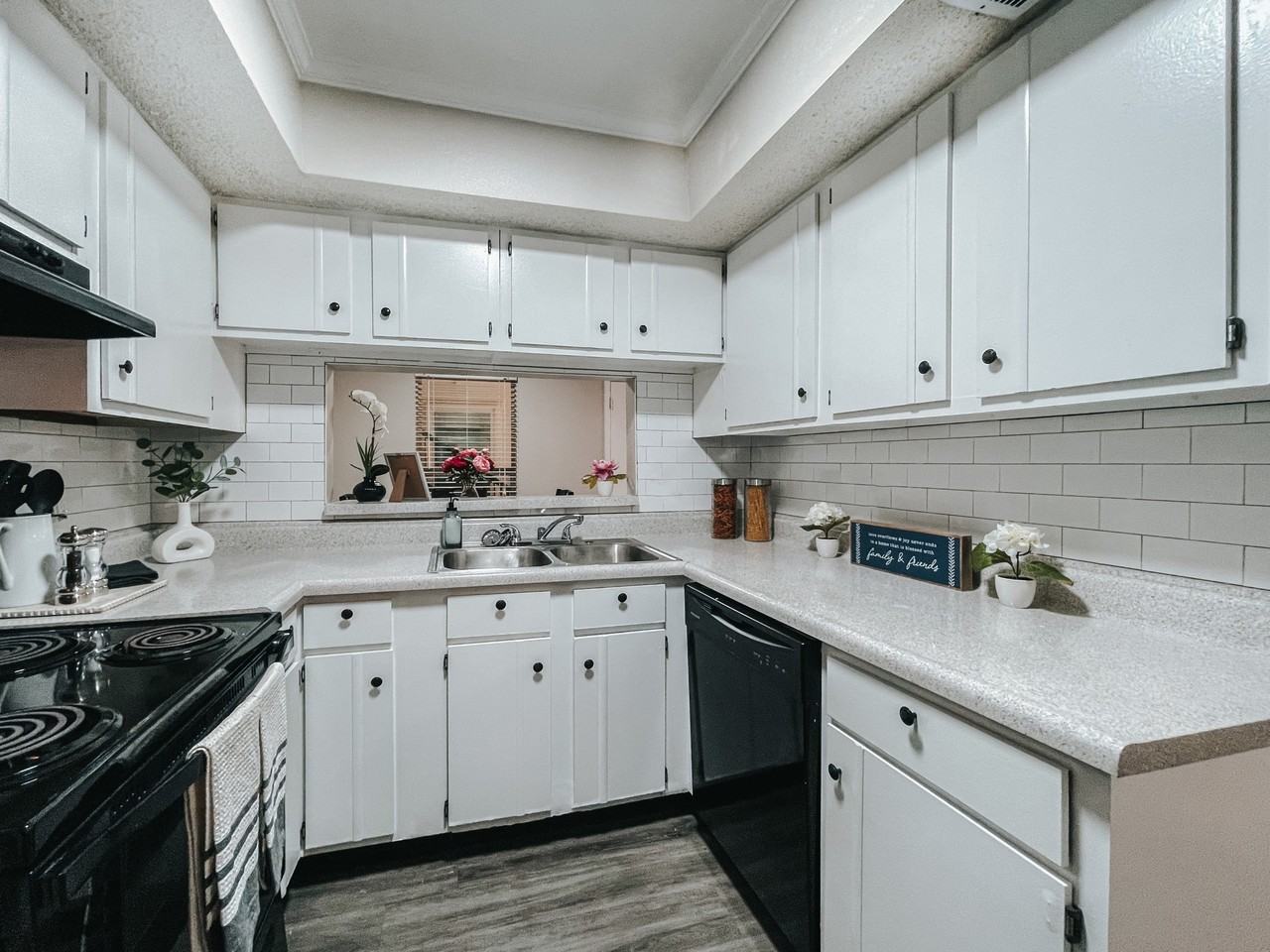 903 Linwood DrApt 511 #511 - Photo 2 of 8