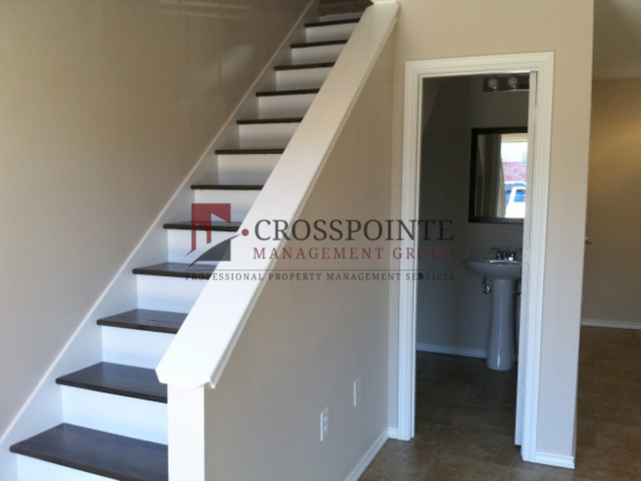 18035 Loring Ln - Photo 5 of 12