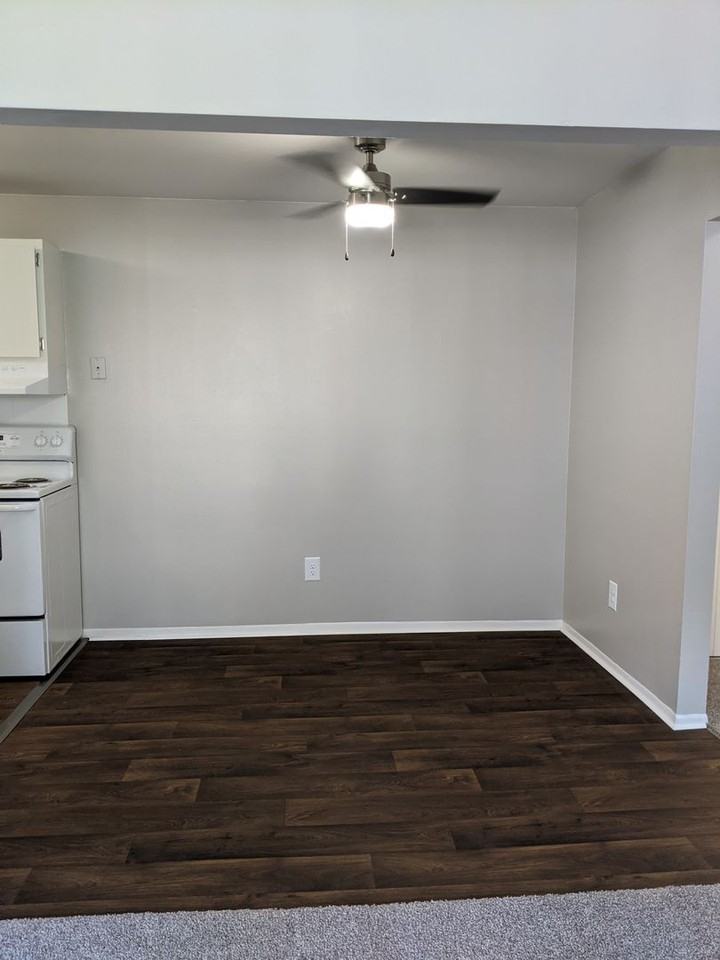 837 Ludlow Ave - Photo 4 of 12