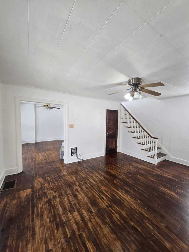 2532 Glenn Ter #1 - Photo 2 of 21