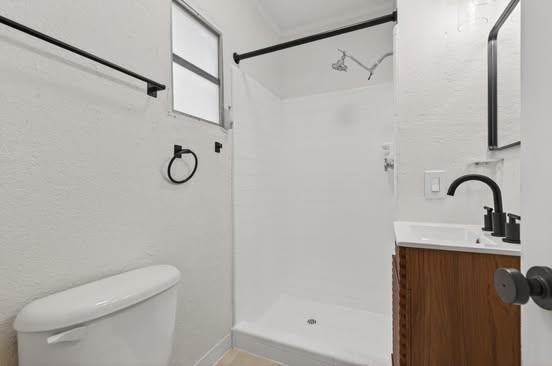 3709 W Gray St #2 - Photo 7 of 10