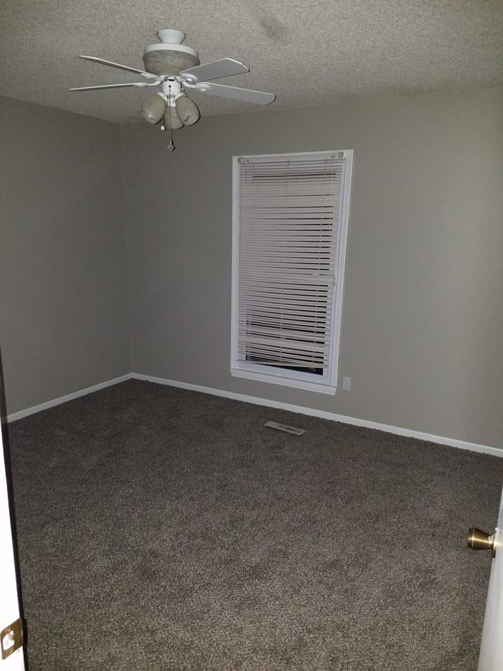 135 E Ritter St #1 - Photo 7 of 30