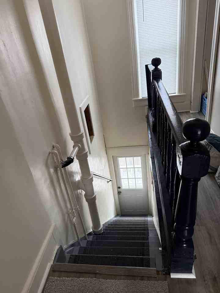 512 Monroe St #1 - Photo 3 of 9