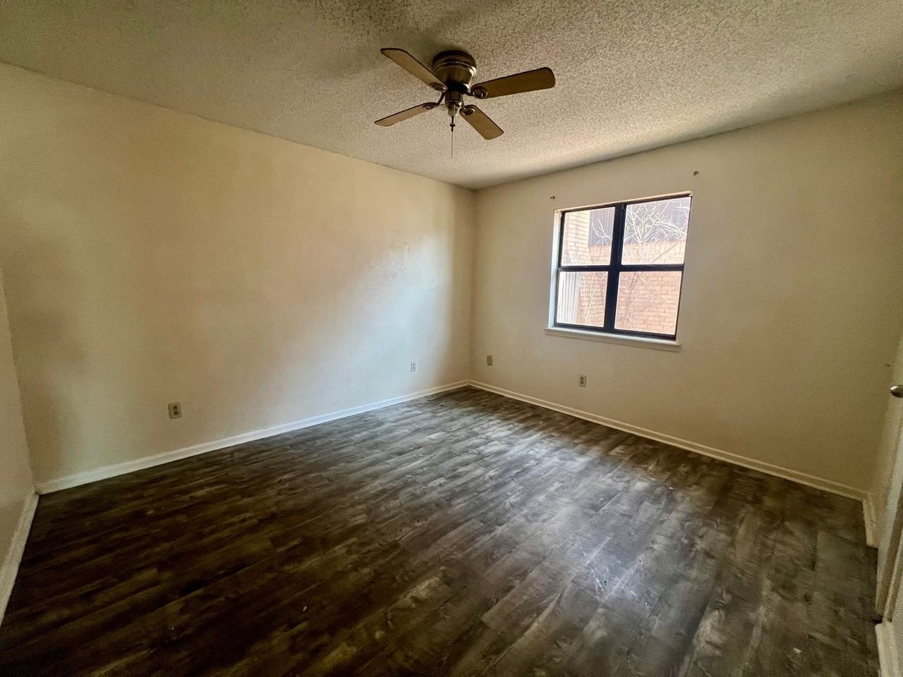 3506 103rd St - Photo 7 of 14