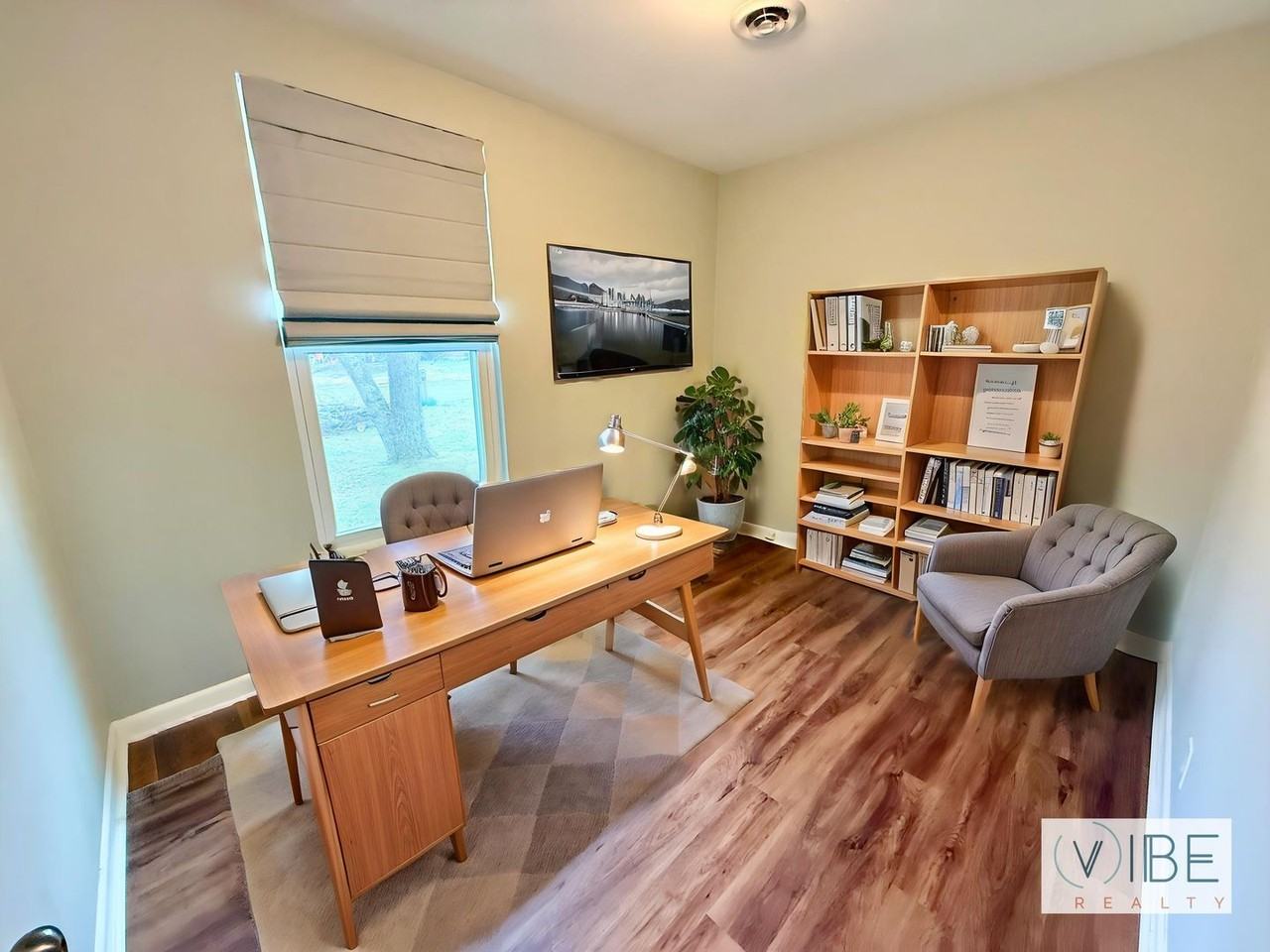 5120 Manorwood Ct - Photo 5 of 21