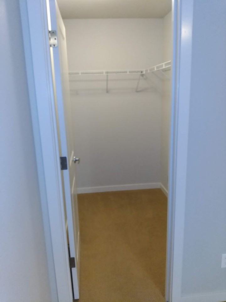 1607 Apartments - Photo 6 of 11