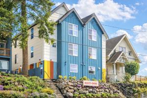 featured image of 5612 Roosevelt Way Ne