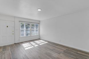 343 S Occidental Blvd - Photo 1 of 1