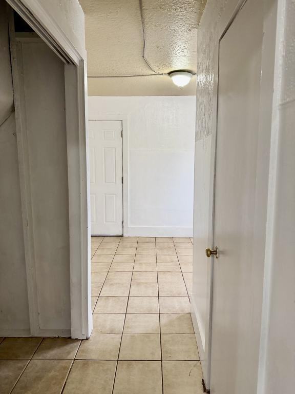 1450 Clark Dr - Photo 4 of 17