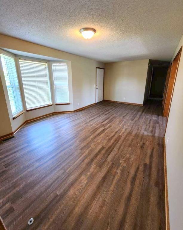 211 E 22nd St - Photo 3 of 19