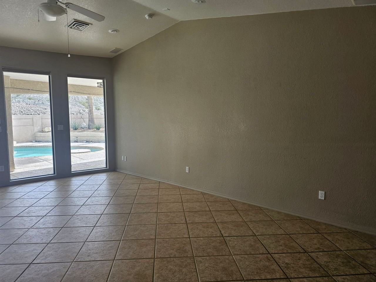 3290 Desert Sage Dr - Photo 7 of 43