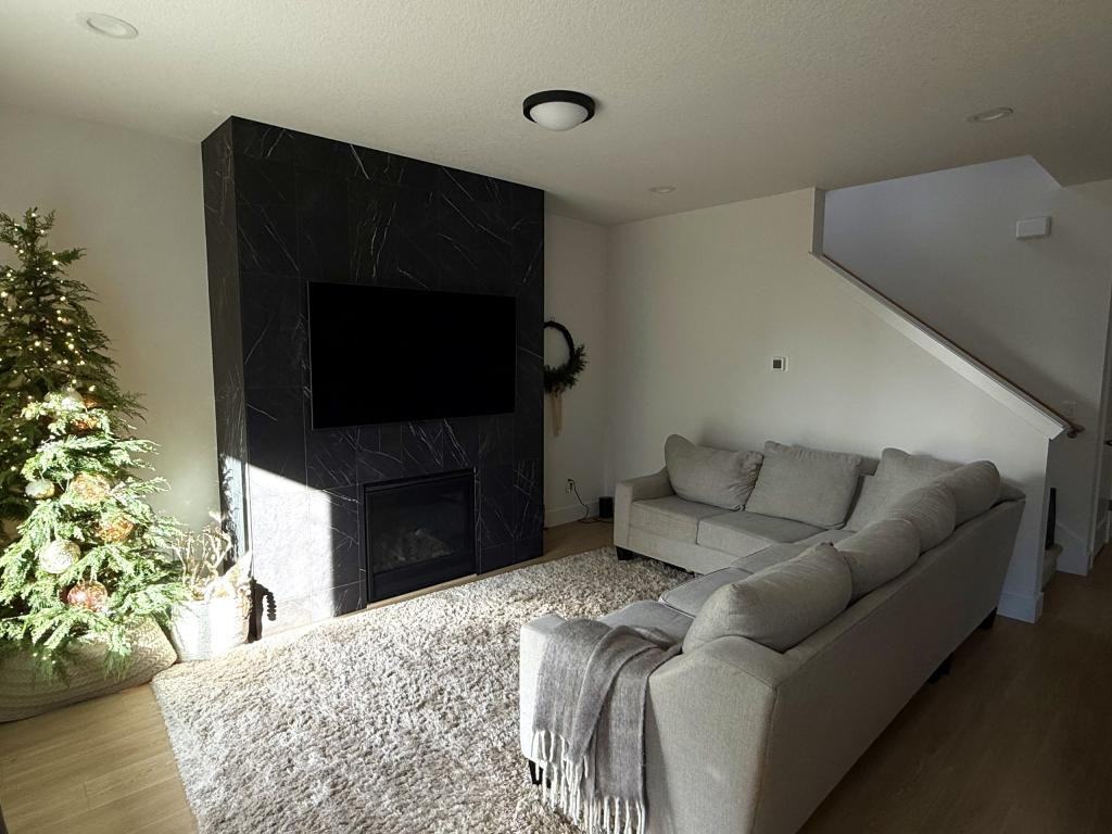 825 Nw 175th Way - Photo 4 of 13