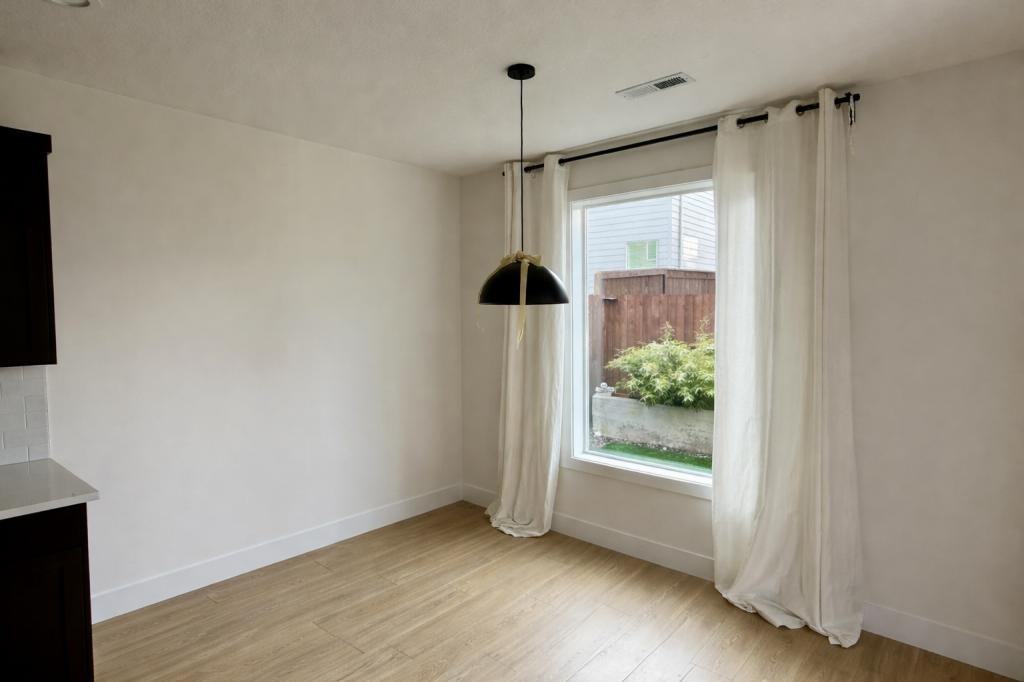 825 Nw 175th Way - Photo 5 of 13