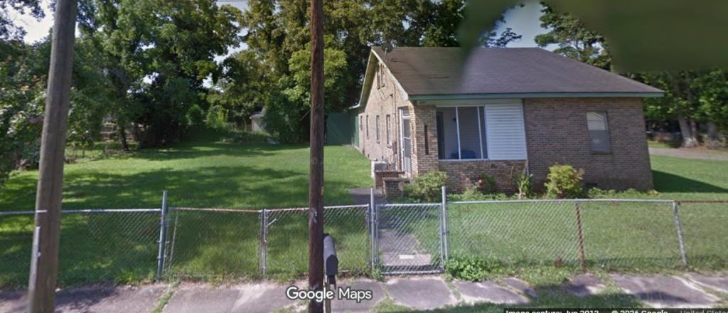 1007 Cottrell St - Photo 2 of 2