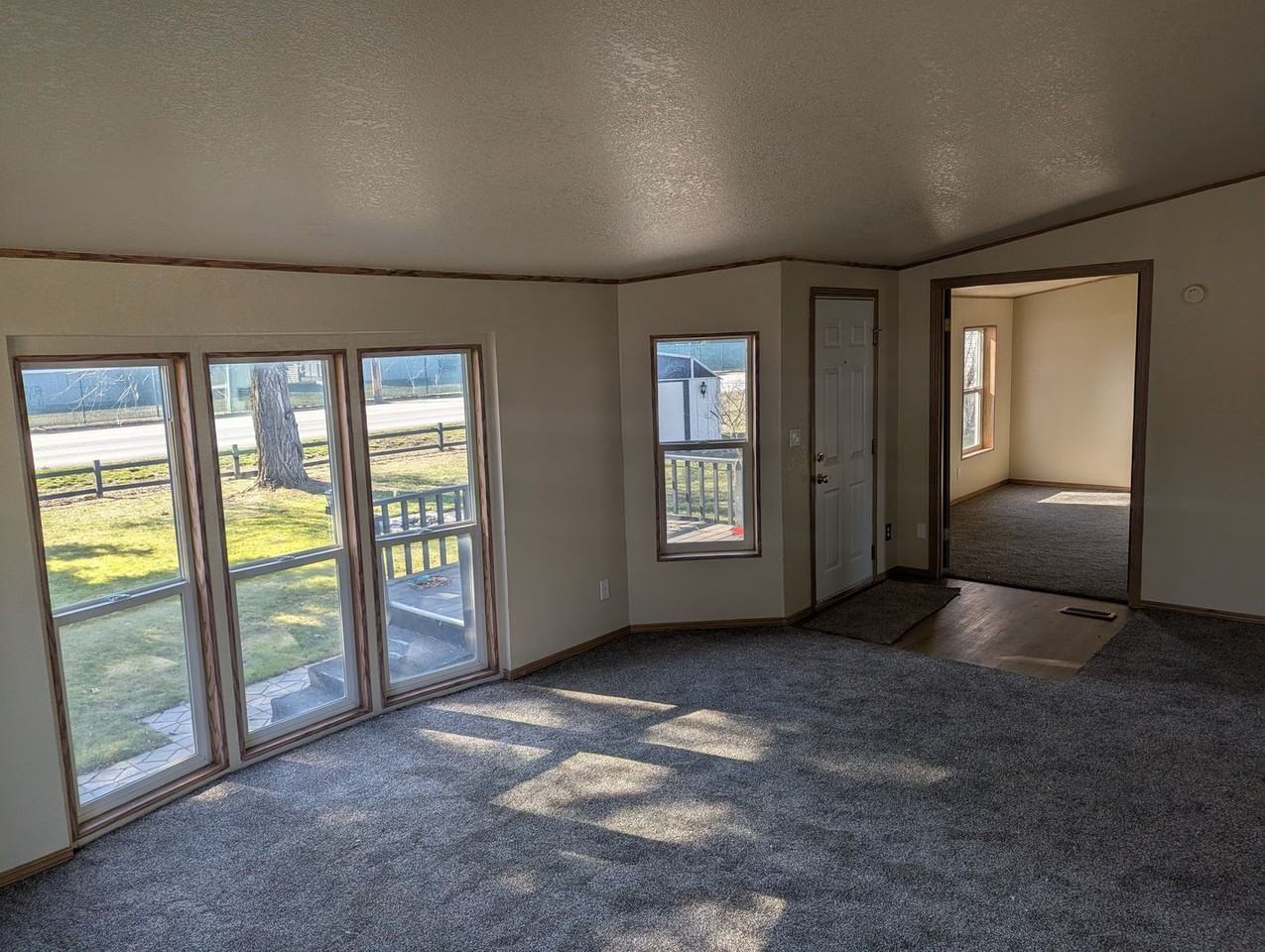 8951 N Runkle Rd - Photo 4 of 18