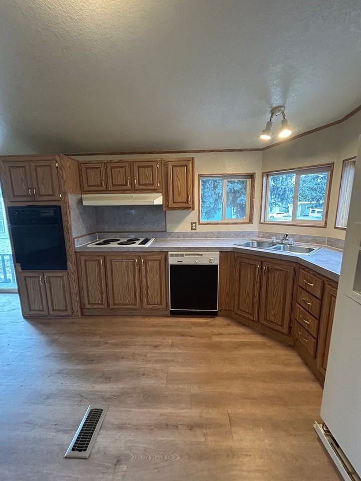 8951 N Runkle Rd - Photo 7 of 18