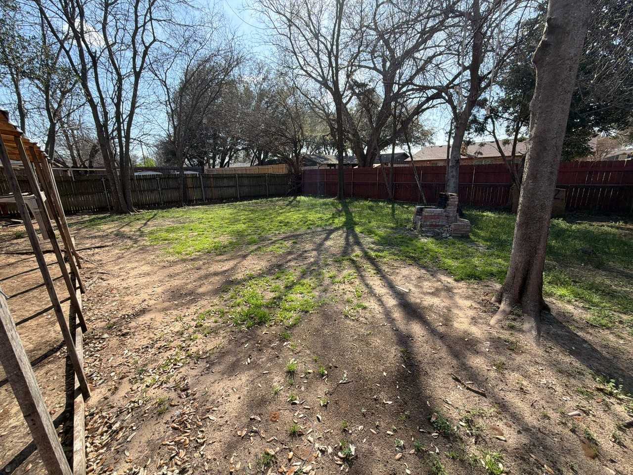 1825 Southstone Ln - Photo 2 of 11