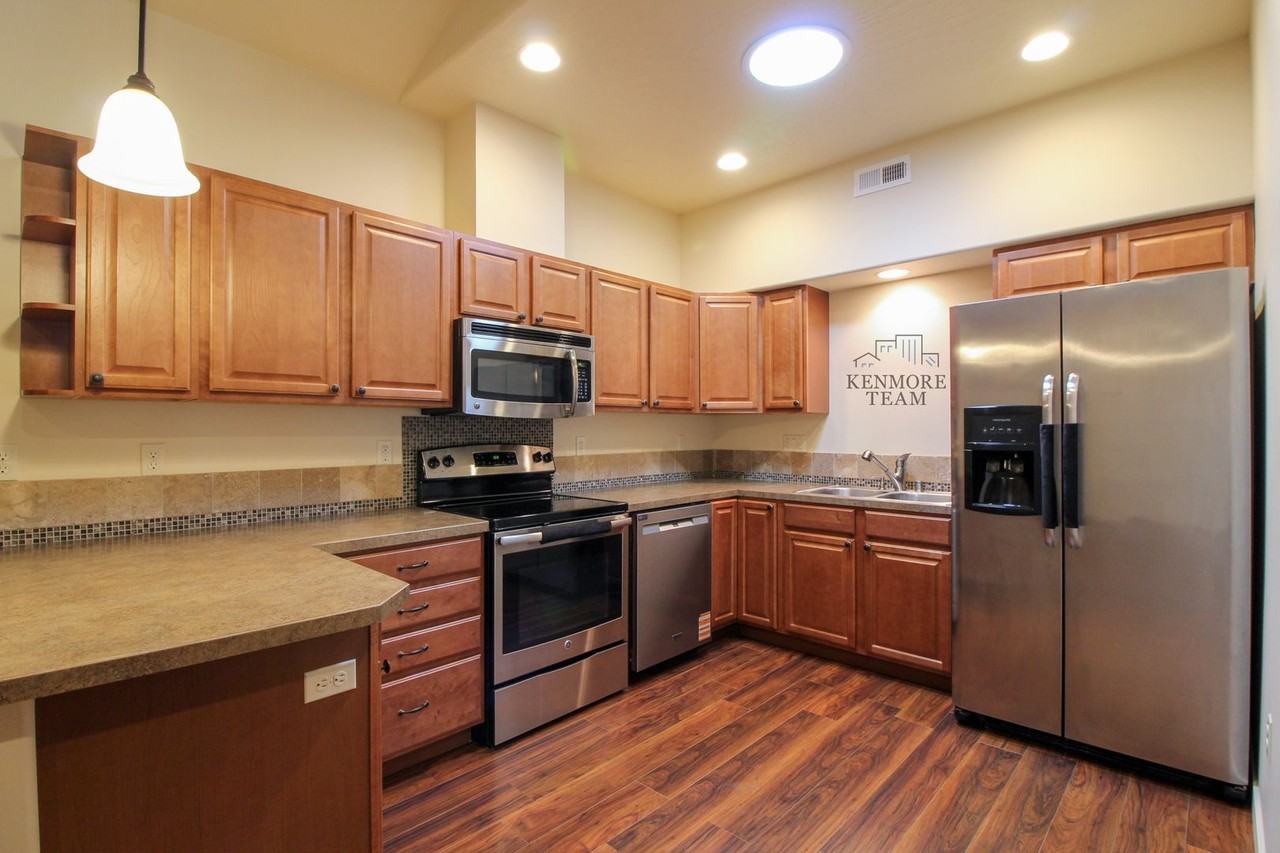 2790 W 30th Pl - Photo 2 of 13