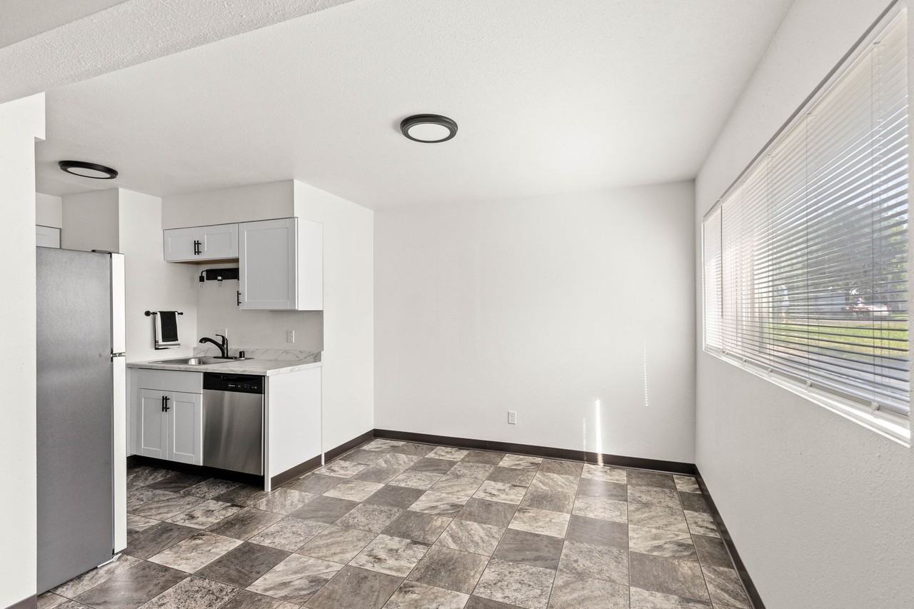 Bitterroot Apartments - Photo 3 of 50