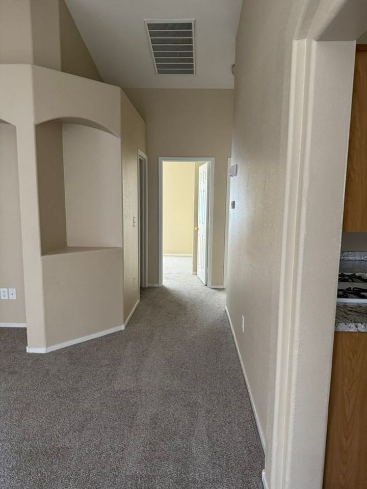 2228 Cambridge Elms St - Photo 2 of 18