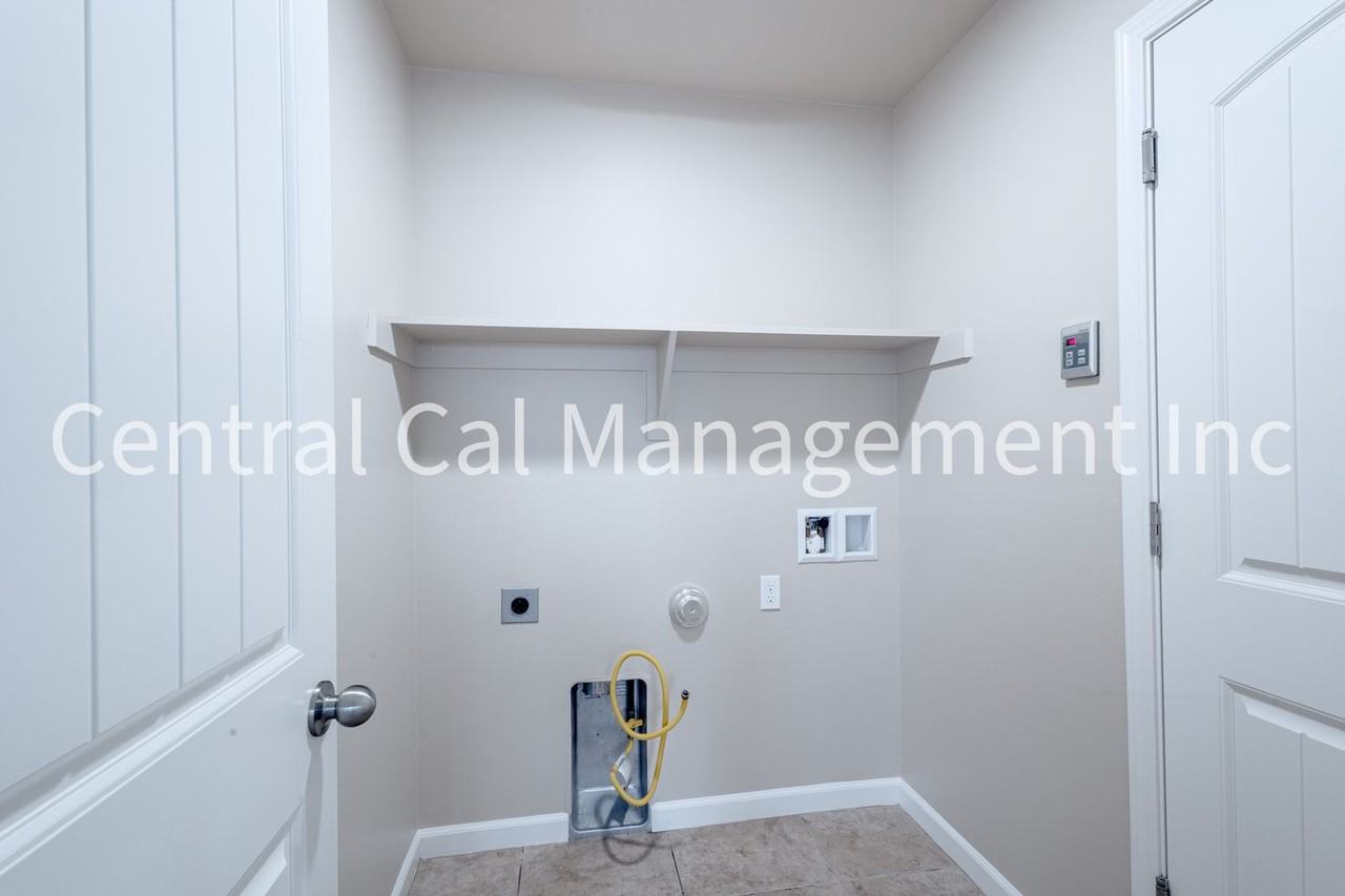 13100 Sunlight Star St - Photo 5 of 21